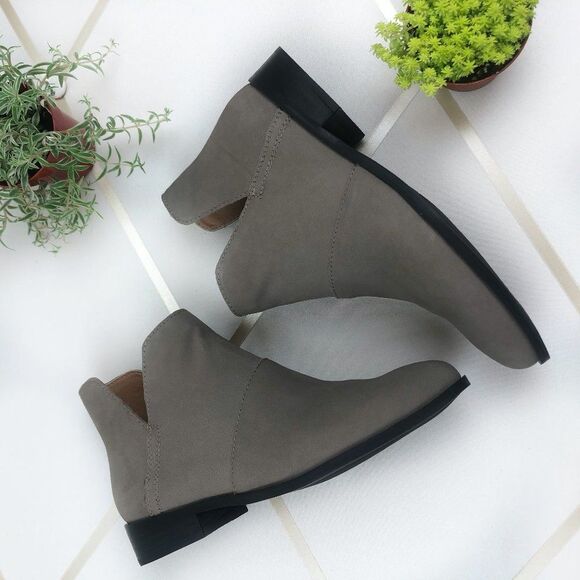 Lucky Brand Paramo Titanium Grant Nubuck Bootie - Picture 2 of 6